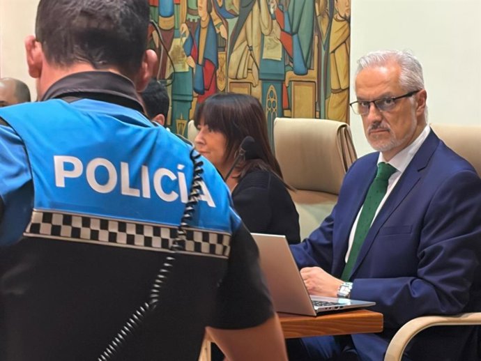 El PSOE pide al alcalde de Salamanca que De la Sota no acuda "al Pleno ni a las comisiones" para no "revictimizar a las víctimas"