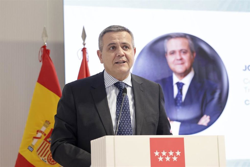 El consejero de Vivienda, Transportes e Infraestructuras, Jorge Rodrigo