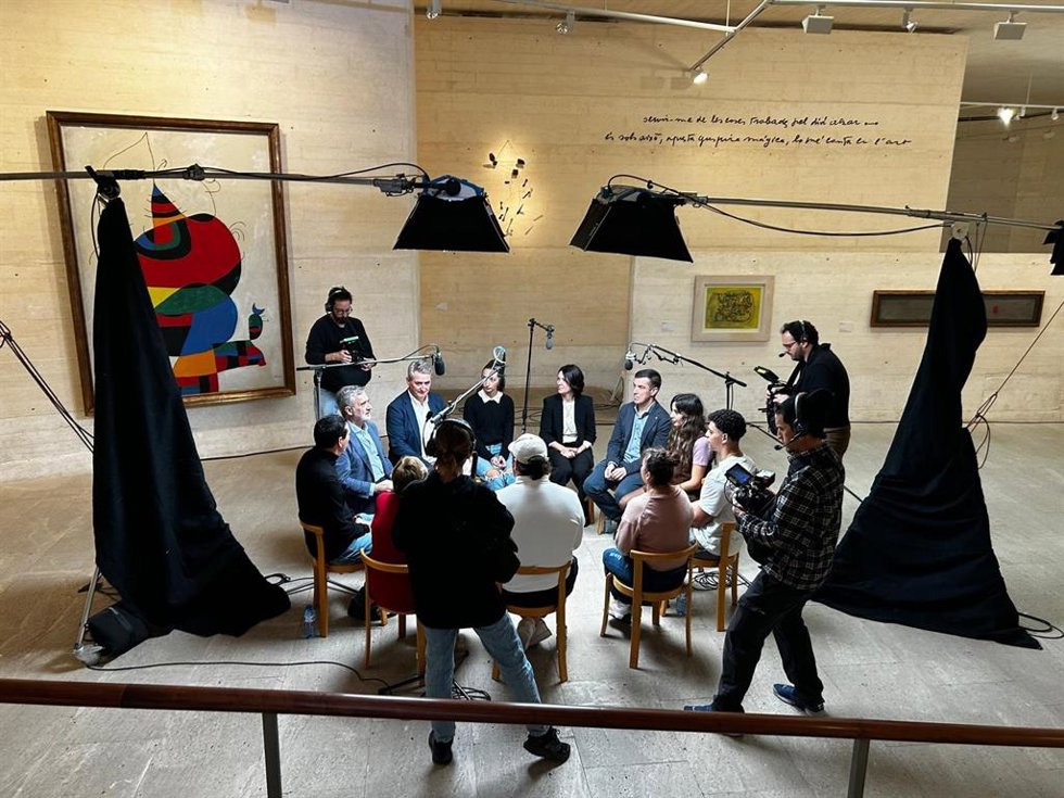 La FEHM se suma a la campaña de Exceltur 'Turismo que suma' con testimonios de profesionales del sector.