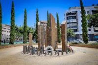 Torrent homenajea a las víctimas del accidente de Metrovalencia veinte años después: "Recordar es un deber moral"