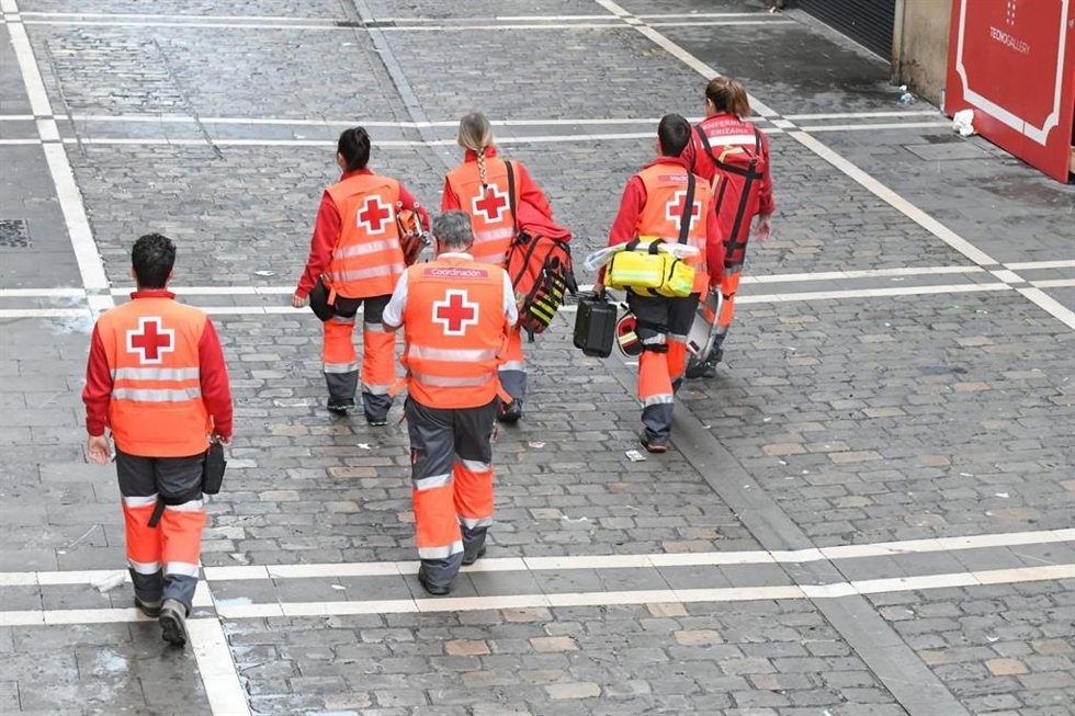Imagen de un dispositivo sanitario de Cruz Roja durante las fiestas de San Fermín