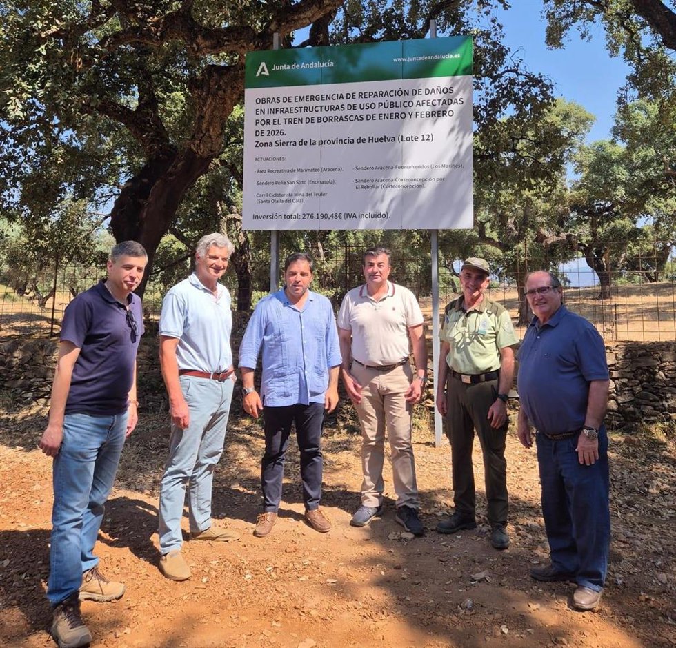 Visita a las obras de reparación y mejora de instalaciones de uso público de municipios serranos de Huelva.