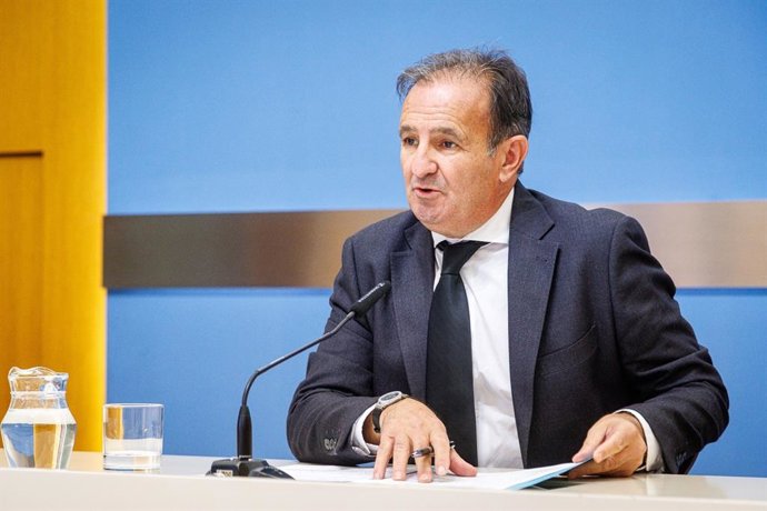 Archivo - El consejero de Presidencia, Relaciones Institucionales y Seguridad Ciudadana del Ayuntamiento de Zaragoza, Ángel Lorén.