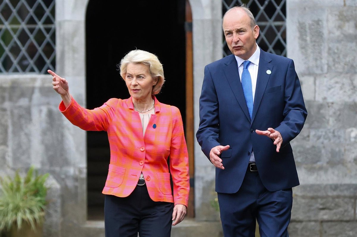 Von der Leyen recalls that the suspension of the Association Agreement with Israel “remains on the roof” of the 27