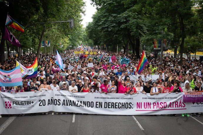 Archivo - Orgullo 2025 de Madrid, con el lema “20 años avanzando en derechos: Ni un paso atrás”
