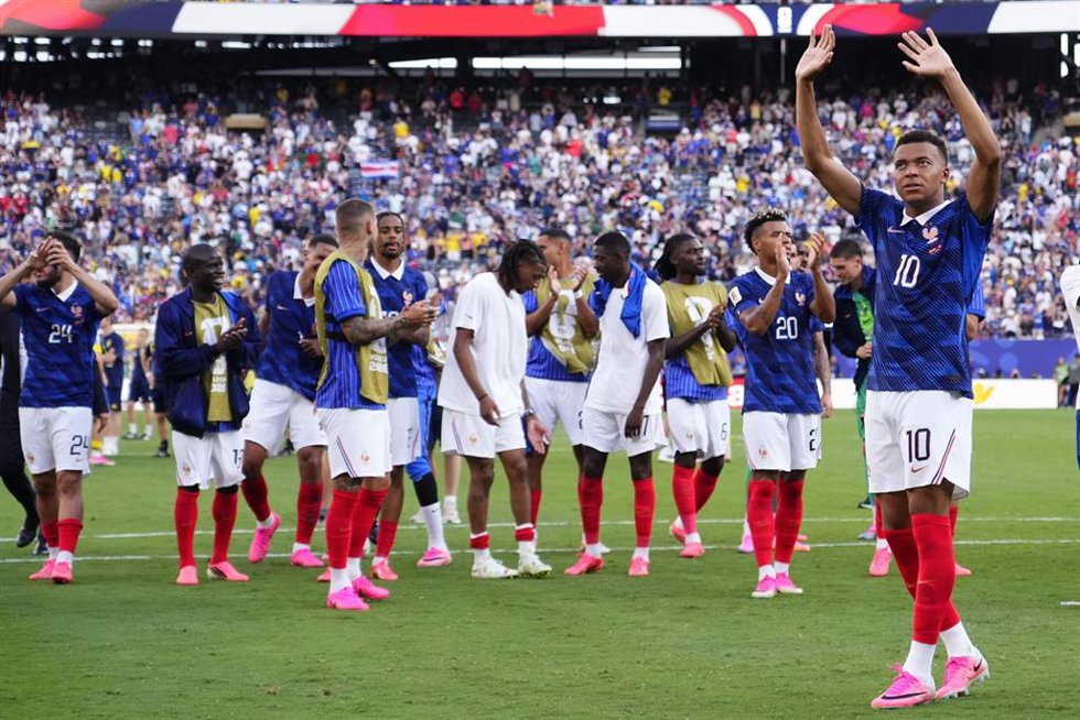 Kylian Mbappé celebra la victoria sobre Suecia, en los dieciseisavos de final del Mundial 2026.