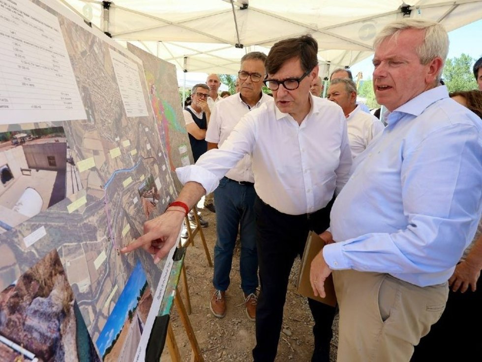 El presidente de la Generalitat, Salvador Illa, durante su visita