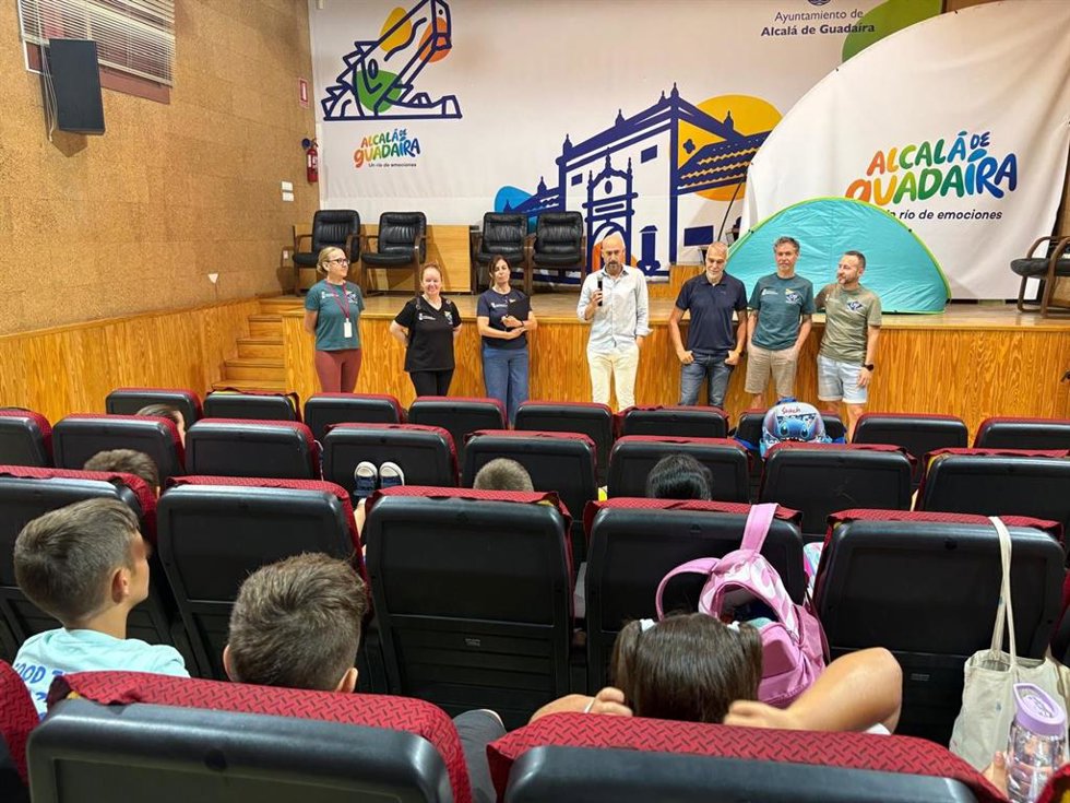 Acto de presentación de los talleres de verano de la Universidad Popular de Alcalá