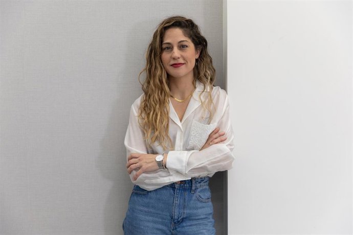Archivo - La coordinadora general de Sumar, Lara Hernández, durante una entrevista para Europa Press, a 13 de noviembre de 2025, en Madrid (España).