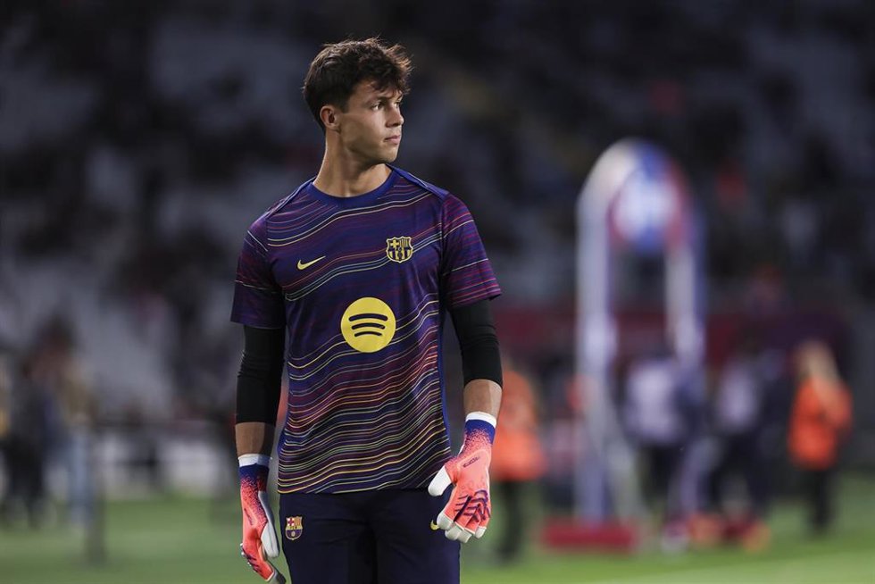 Archivo - Diego Kochen antes de un partido del FC Barcelona