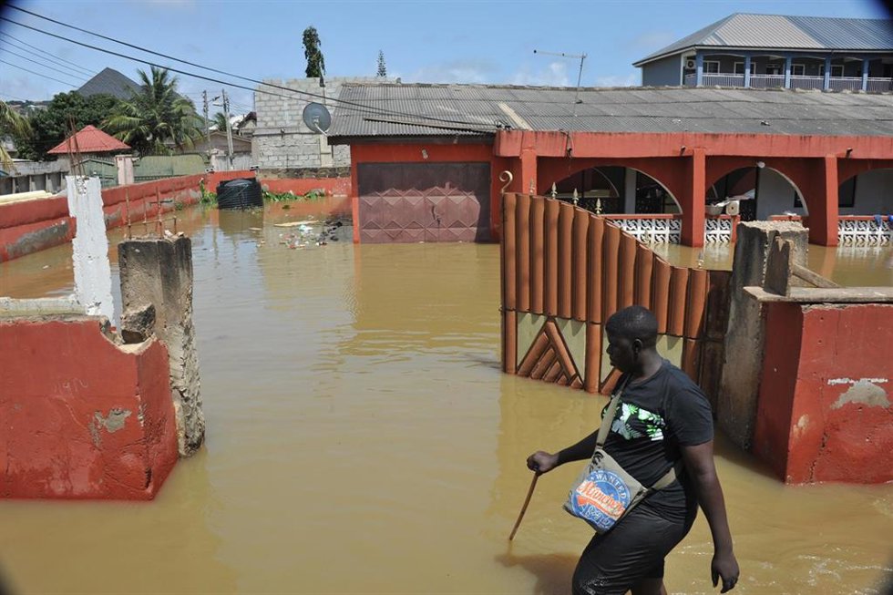 Archivo - Inundaciones en  Accra, Ghana (archivo)