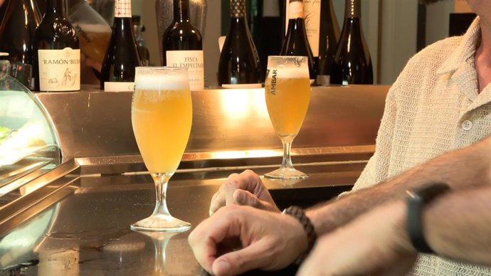 Archivo - Cañas de cerveza. Archivo.
