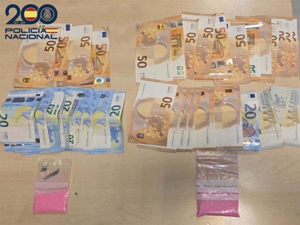 Detenidos en Eivissa dos hombres sorprendidos en un taxi con más de 20 gramos de 2CB.