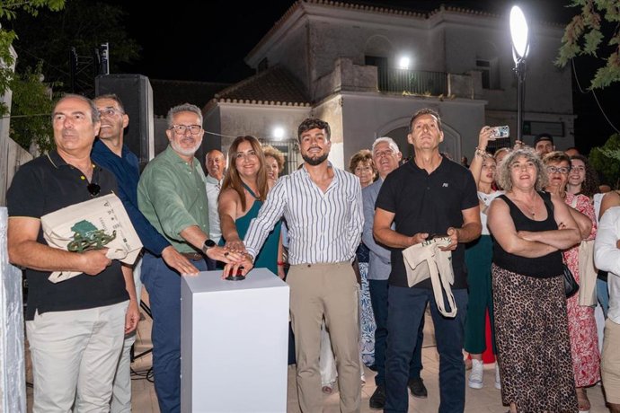 Acto de encendido e inauguración de la nueva iluminación de las torres vigías de Moclín.