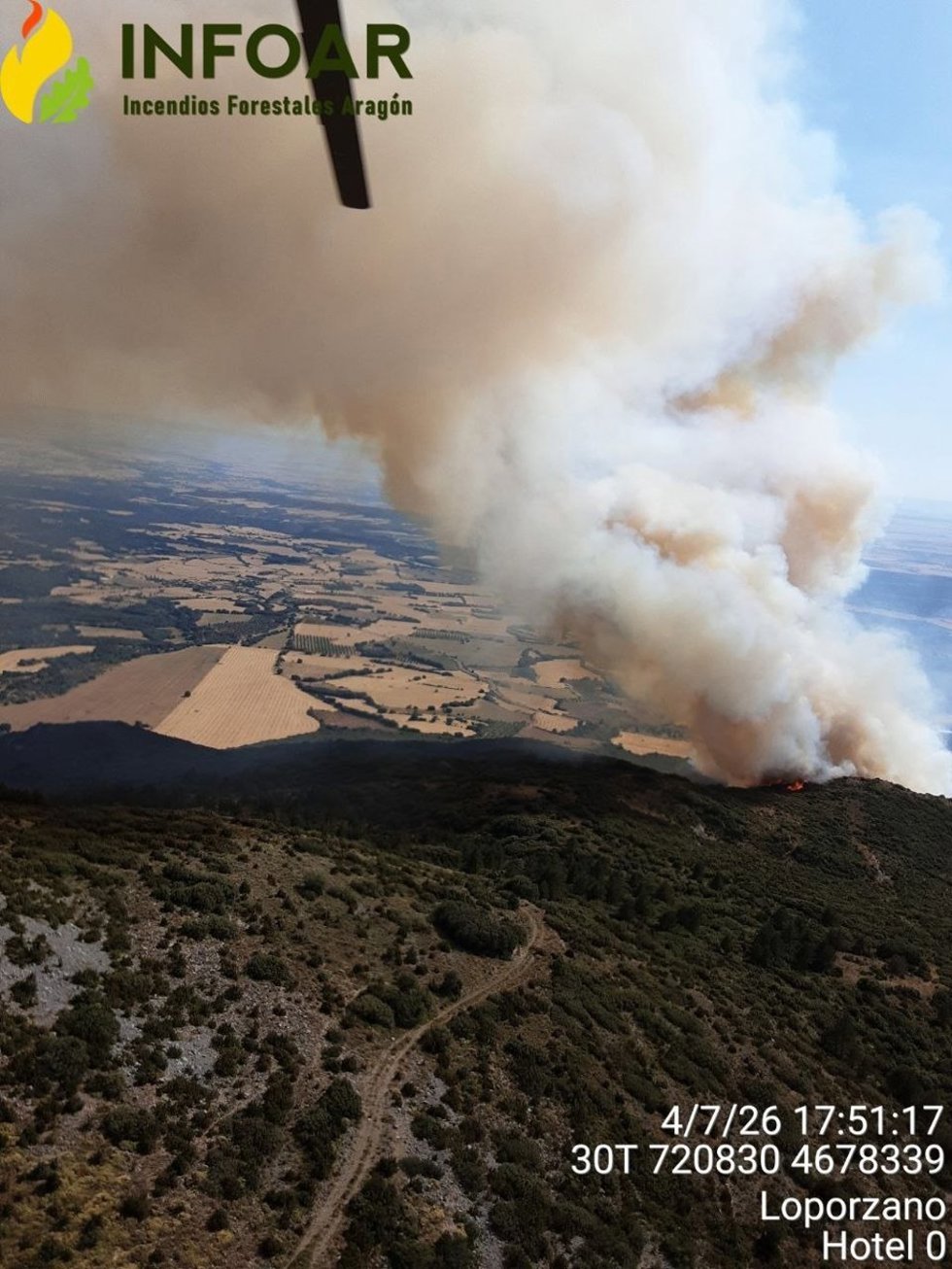 Imagen del incendio declarado este sábado en Loporzano.