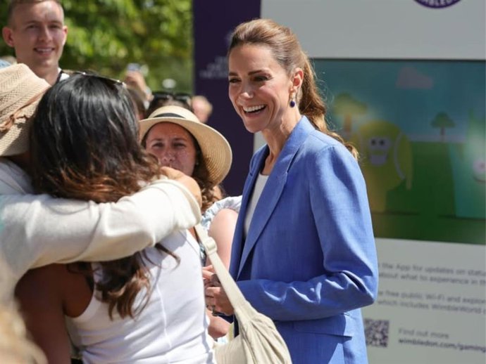 El look de lino de Kate Middleton esta semana es la prueba de que la sastrería también se viste en verano