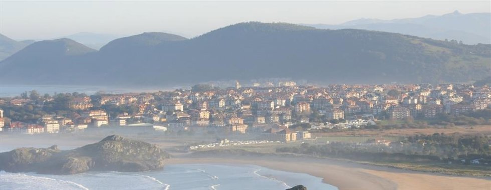 Archivo - Noja. Pueblos. Ciudades. Litoral. Localidades costeras. Mar. Turismo. Vacaciones
