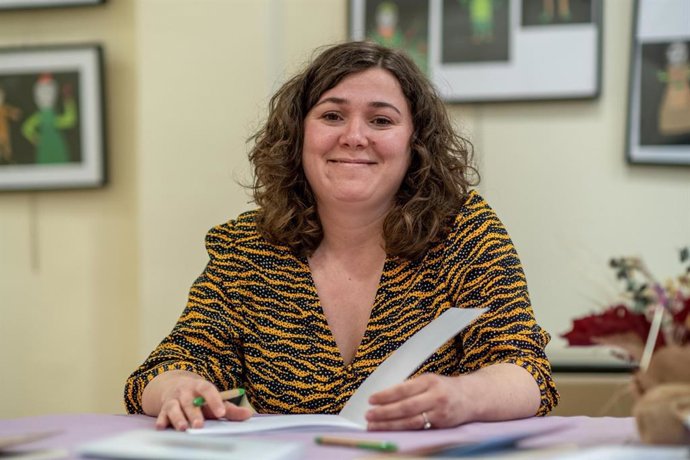 Sara Suberviola gana el Premio 'Narrating Equality' con un libro que rompe estereotipos sexistas entre los más pequeños