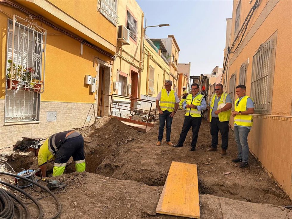 Visita a las obras de los planes provinciales en Pechina (Almería).