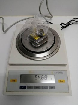 La Policía Local de Santa Eulària detiene a tres personas en tres actuaciones contra el tráfico de drogas.