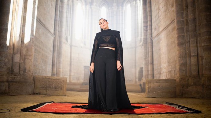 Isabel Aaiun protagoniza el primer concierto de los Sanfermines 2026 en el escenario de la Plaza del Castillo.