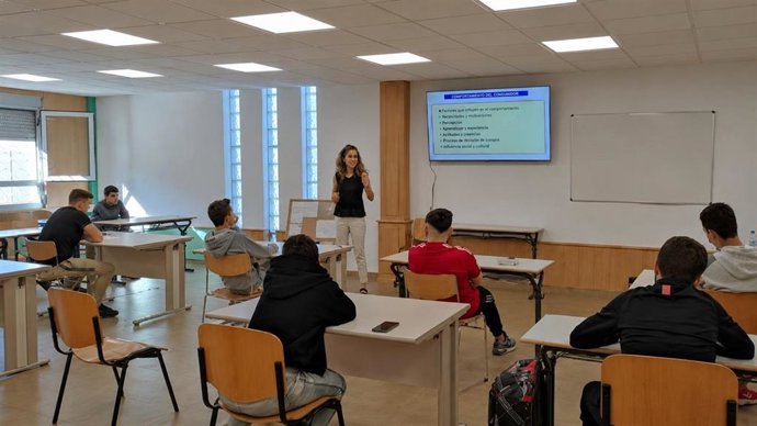 Imagen de archivo de uno de los cursos de formación y capacitación laboral impartidos por el SEF