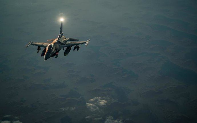 Archivo - January 1, 2020, Somalia, Africa: PICTURE SHOWS:..A U.S. Air Force F-16 Fighting Falcons based in the Central Command area of operations conducts armed aerial patrols over Somalia in support of Operation Octave Quartz. The F-16s support to OOQ d