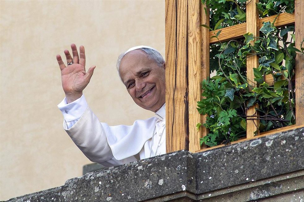 Archivo - El Papa León en la residencia de Castel Gandolfo durante el verano pasado.