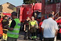 Unos 200 medios terrestres y 15 aéreos trabajan para apagar el fuego de Soneja y evitar que llegue a Sierra de Espadán
