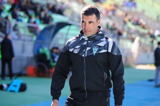 Futbol, Santiago Wanderers vs Universidad de Chile Fecha 5, Copa Chile 2026 El entrenador de Santiago Wanderers, Francisco Palladino, es fotografiado, durante el partido de Copa Chile, contra Universidad de Chile, disputado en el estadio Elias Figueroa