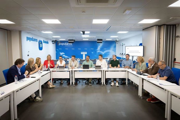 Reunión interparlamentaria del Partido Popular de Granada celebrada el lunes 6.