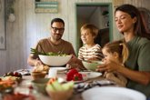 Foto: Un estudio asocia la dieta mediterránea con mayor bienestar psicológico en mayores de 50 años