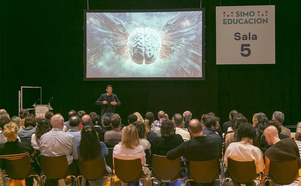 SIMO EDUCACIÓN avanza una agenda dirigida a quienes lideran la transformación de los centros educativos