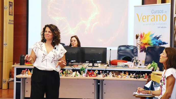 La psicóloga, antropóloga y docente, Alma Serra González, en el curso 'Trastornos de conducta en el aula desde enfoques de tercera generación'.