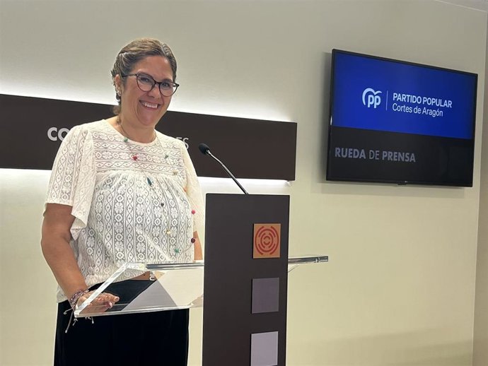 La portavoz de Desregularización y Bienestar Social, Susana Gaspar, señala que las modificaciones perjudican a las familias, “se trata de cuidar a quienes cuidan no de ponerles más trabas”