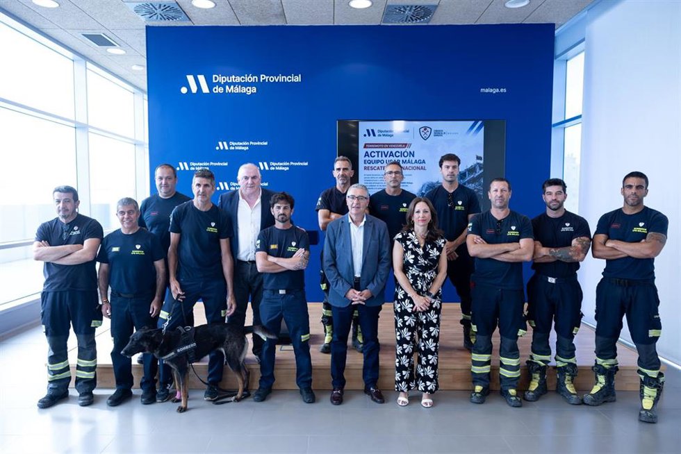 Diputación de Málaga reconoce la labor de bomberos del CPB en Venezuela: "Vuelven a demostrar el compromiso de servicio".