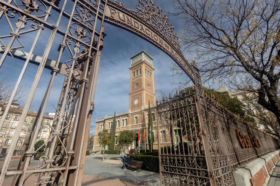 Archivo - Exterior de la Casa Árabe, a 10 de enero de 2026, en Madrid (España). El alcalde de Madrid, José Luis Martínez-Almeida, ha confirmado que el Ayuntamiento seguirá formando parte del consorcio de Casa Árabe, aunque “vigilantes”, tras el cese de su