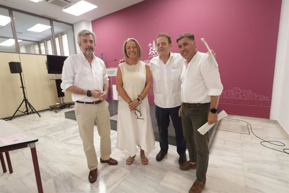Miguel Ángel Torrico, Isabel Albás, Miguel Ruiz Madruga y Julián Urbano.