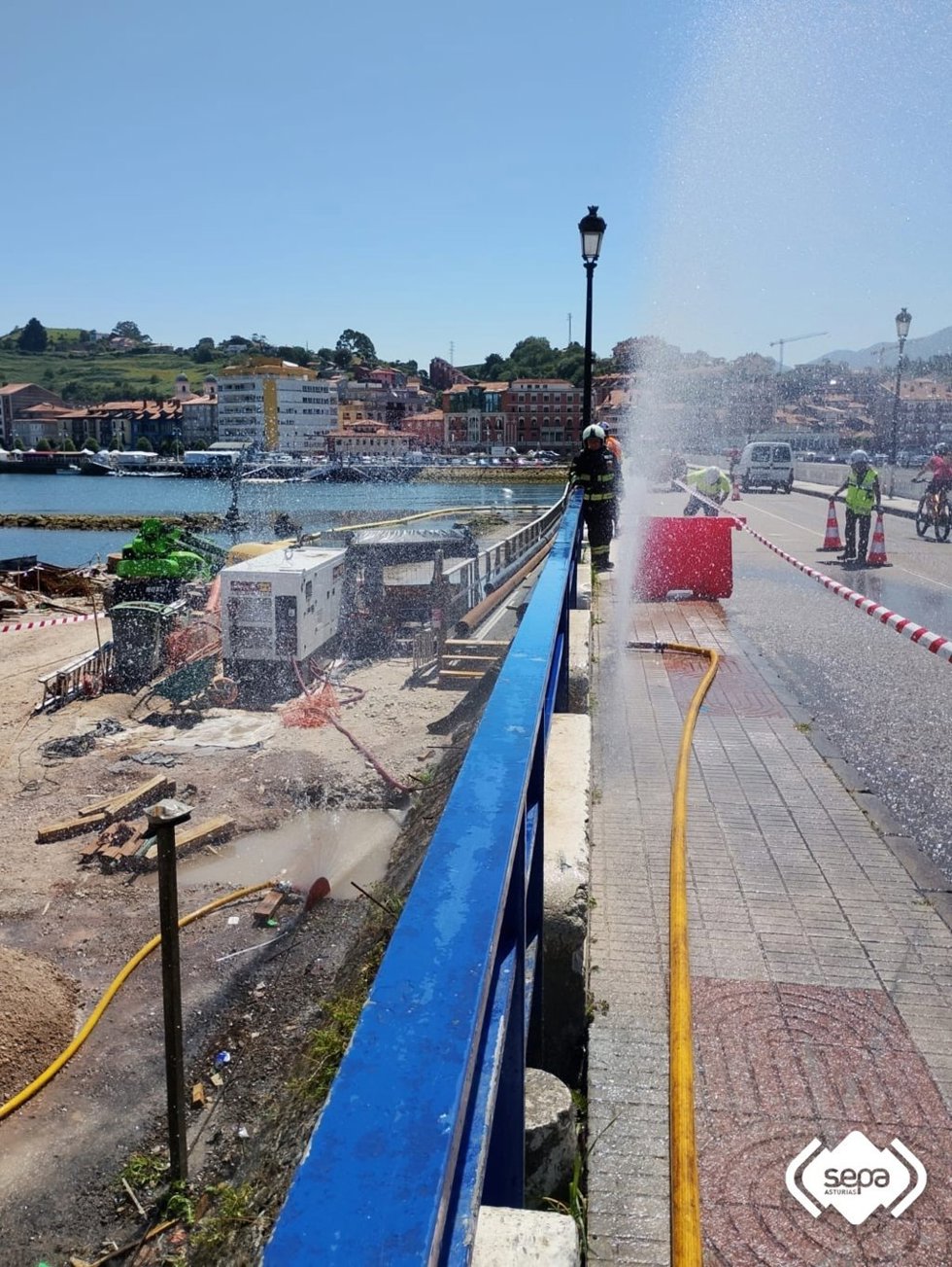 Fuga de gas en el puente de Ribadesella.