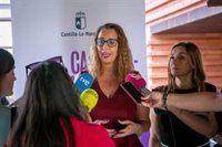 Simón pide poner "pie en pared" ante los discursos de odio tras la séptima vandalización del mural LGTBI de Talavera