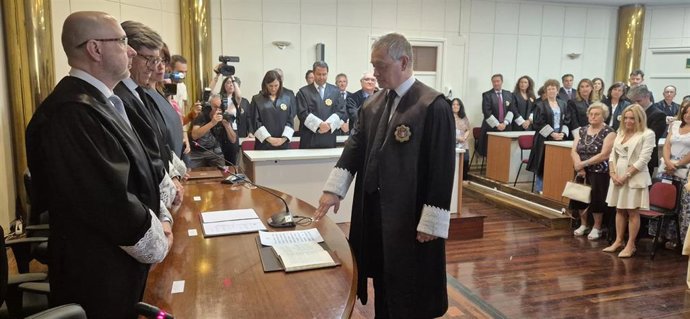 Jaime Anta toma posesión como presidente de la Audiencia de Cantabria
