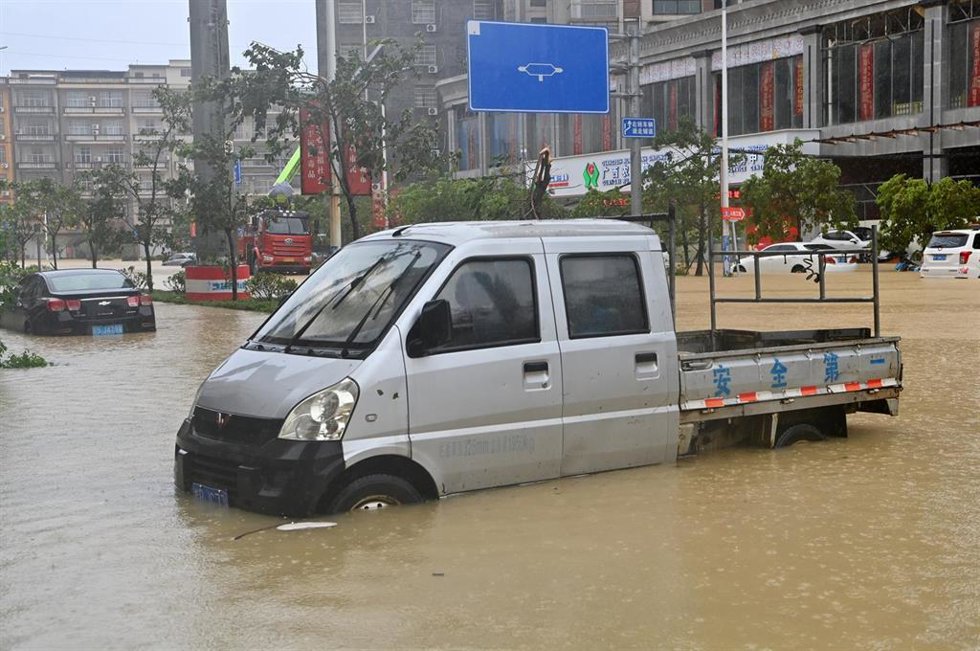 Inundaciones por el tifón Maysak en China
