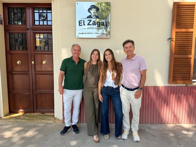 Dos jóvenes del sector agroalimentario defienden el relevo generacional para garantizar el futuro de las IGP