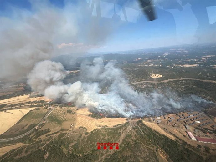 Uno de los tres incendios simultáneos de este lunes por la tarde en Catalunya