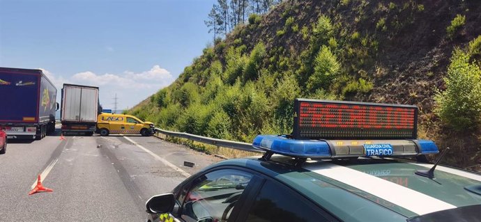 Accidente na A-52, en Ribadavia (Ourense).