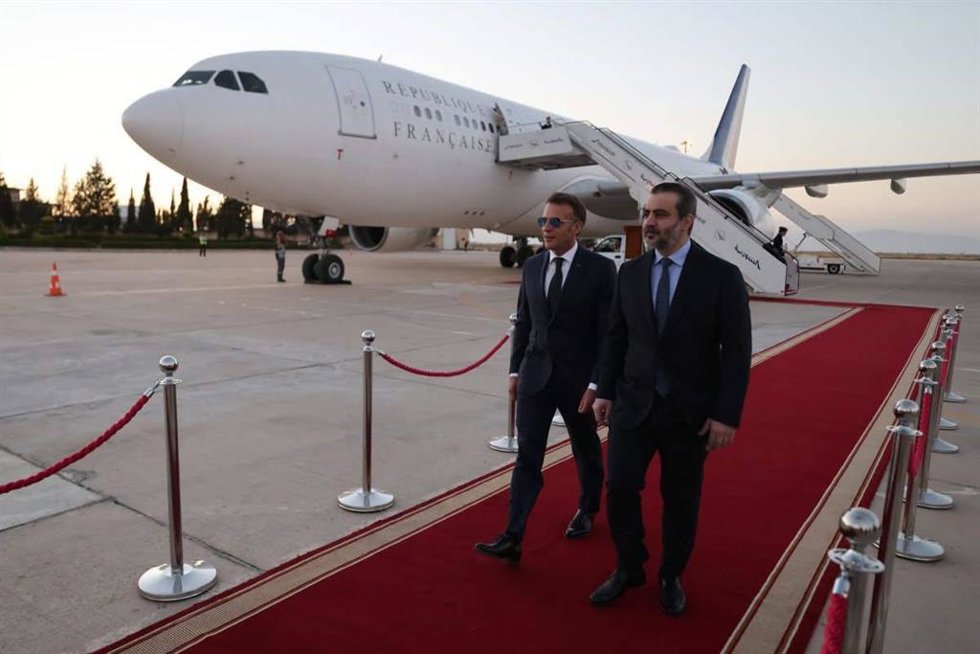 Emmanuel Macron y Asaad Hasán al Shaibani en Damasco