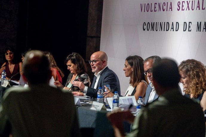 El delegado del Gobierno en la Comunidad de Madrid, Francisco Martín, preside el acto de presentación del ‘Informe sobre violencias sexuales’, a 6 de julio de 2026, en Madrid (España).