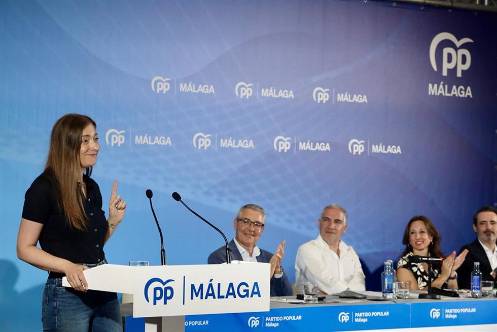 La portavoz del Grupo Popular en el Congreso, Ester Muñoz, en un acto en Málaga.