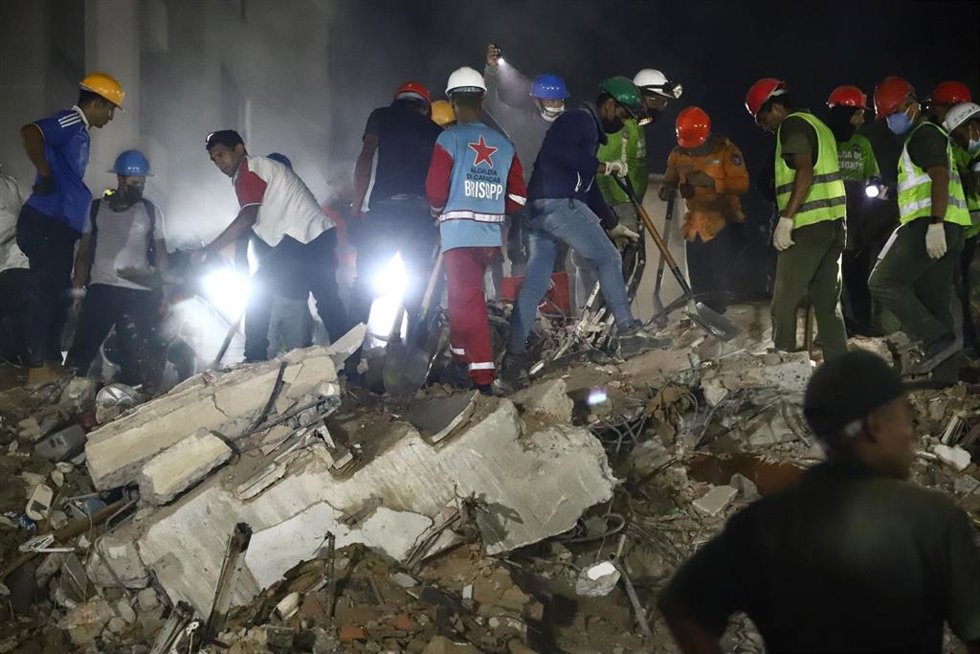 Operaciones de rescate tras los terremotos de Venezuela
