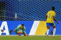 El colombiano Jhon Córdoba, baja por lesión contra Suiza y el resto del Mundial